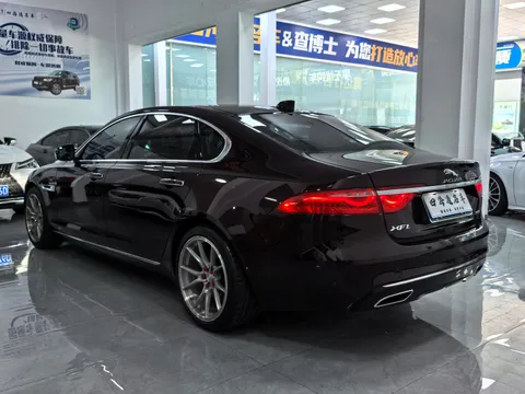 Jaguar XFL