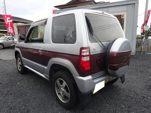 Mitsubishi Pajero Mini
