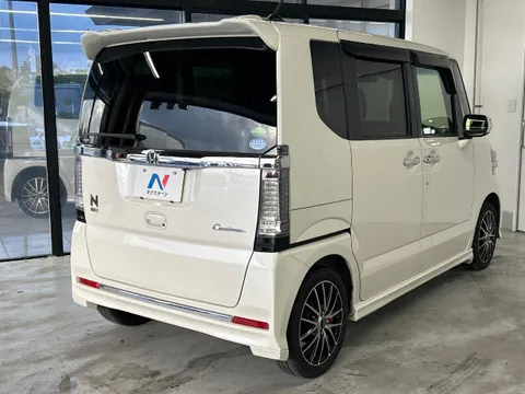 Honda N-BOX Custom