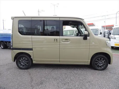 Honda N-VAN Plus Style
