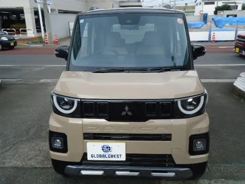 Mitsubishi Delica Mini