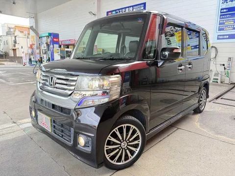 Honda N-BOX Custom