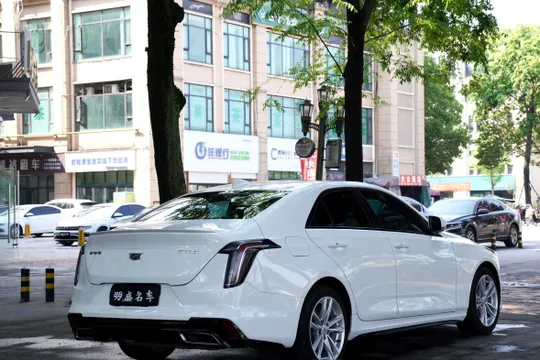 Cadillac CT4