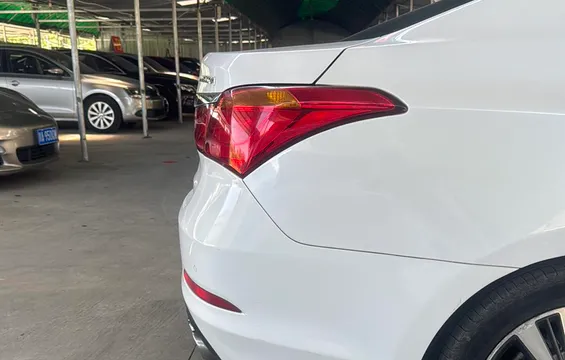 Hyundai Mistra