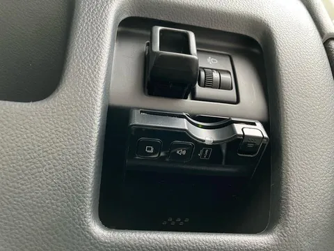 Mazda Scrum Truck