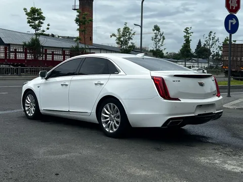 Cadillac XTS