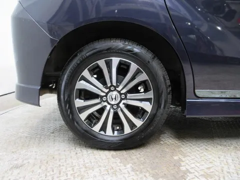 Honda Freed Spike