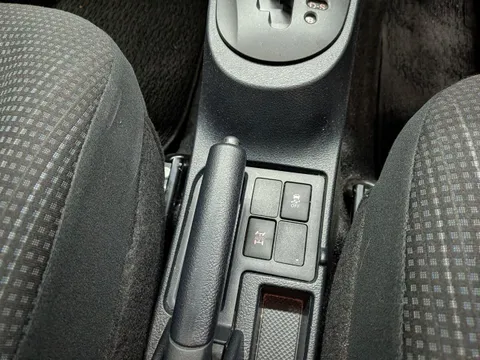 Toyota Yaris (Vitz)
