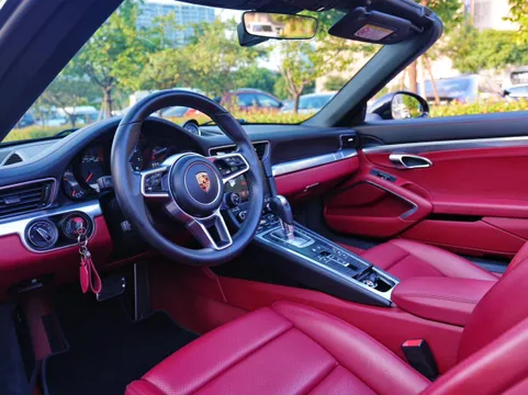 Porsche 911
