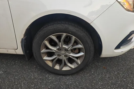 Geely Vision