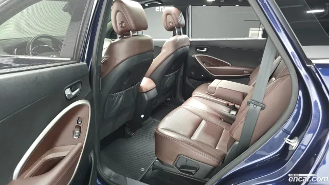 Hyundai Grand Santa Fe (Maxcruz)