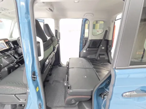 Suzuki Spacia Gear