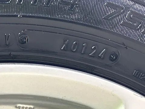Toyota Pixis Mega