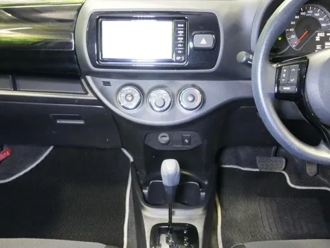 Toyota Yaris (Vitz)