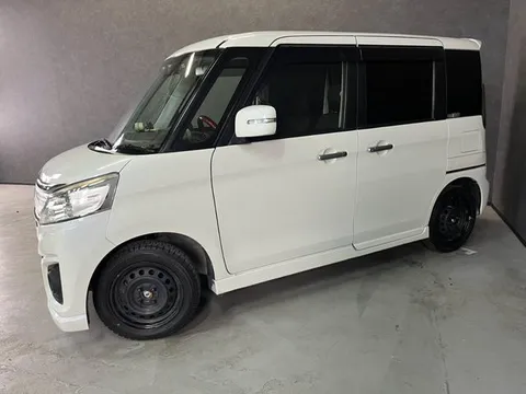 Suzuki Spacia Custom