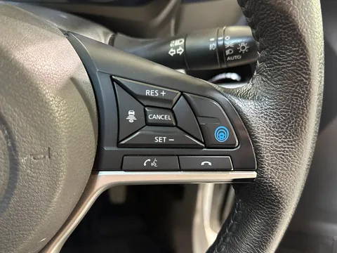 Mitsubishi eK X