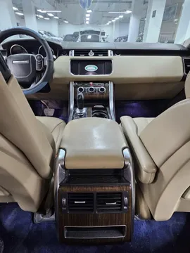 Land Rover