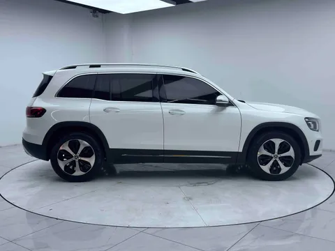 Mercedes-Benz Mercedes-Benz GLB
