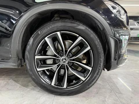 Mercedes-Benz Mercedes-Benz GLC