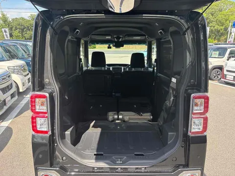 Toyota Pixis Mega