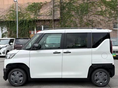 Mitsubishi Delica Mini