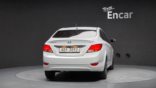 Hyundai Accent