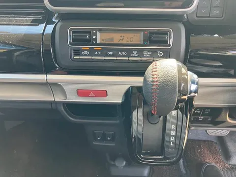 Suzuki Spacia Custom