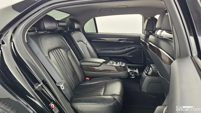 Genesis G90 (EQ900)