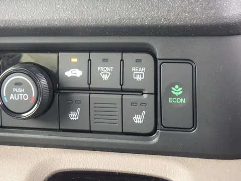 Honda N-BOX Joy