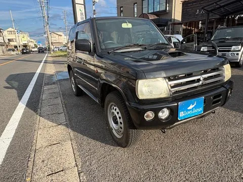 Mitsubishi Pajero Mini