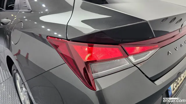 Hyundai Elantra (Avante)