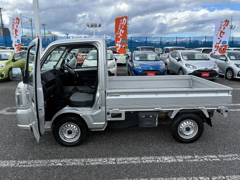 Nissan Clipper Truck