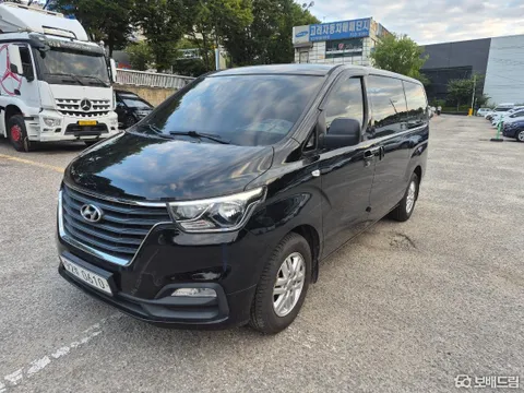 Hyundai Grand Starex