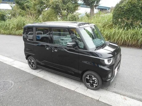 Mitsubishi Delica Mini