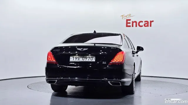 Genesis G90 (EQ900)