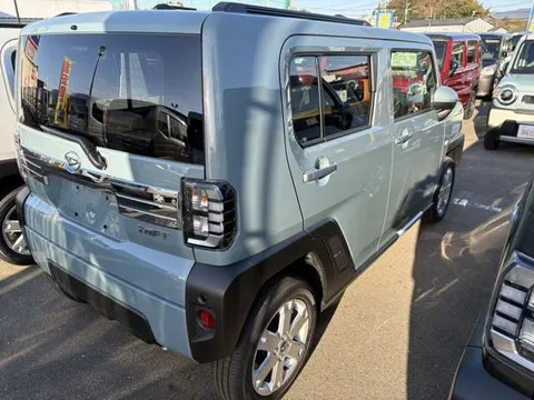 Daihatsu Taft