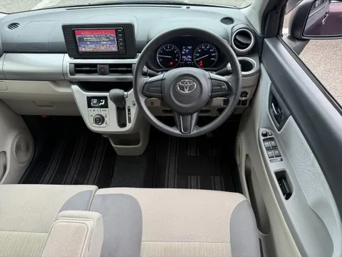Toyota Pixis Joy