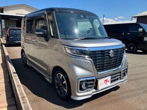 Suzuki Spacia Custom