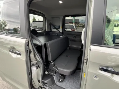Suzuki Spacia Base