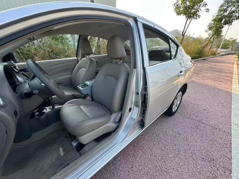 Nissan Sunny