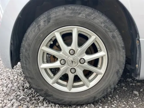 Subaru Pleo