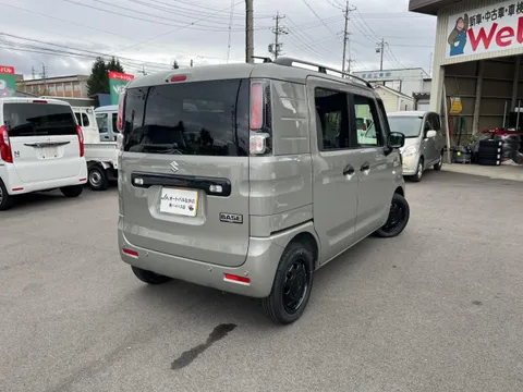 Suzuki Spacia Base
