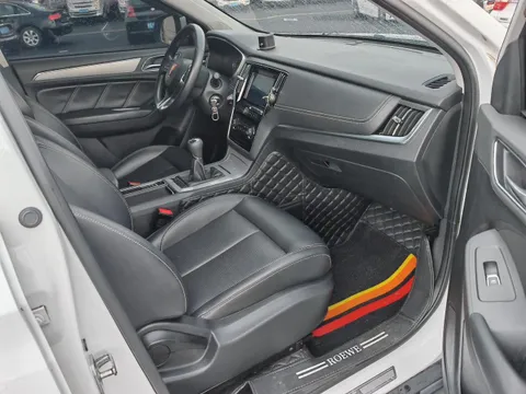 Roewe RX5