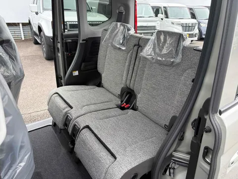 Suzuki Spacia