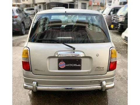 Daihatsu Mira Gino