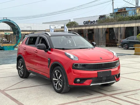 Lynk & Co 01