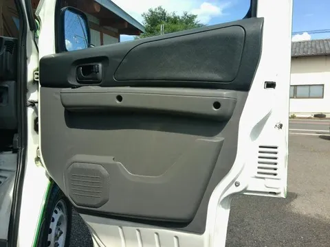 Mitsubishi Minicab Van