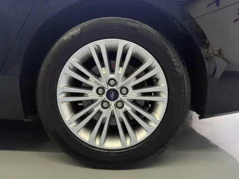 Ford Taurus