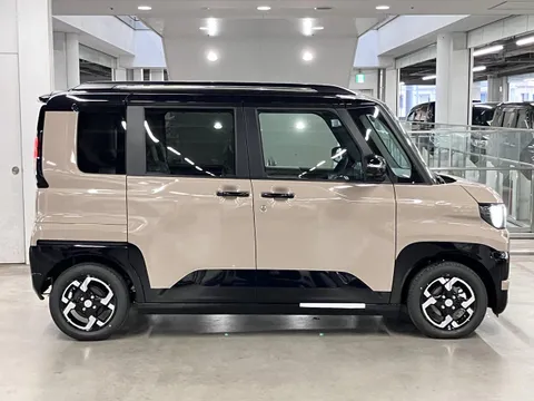 Mitsubishi Delica Mini