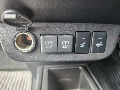 Daihatsu Mira Tocot